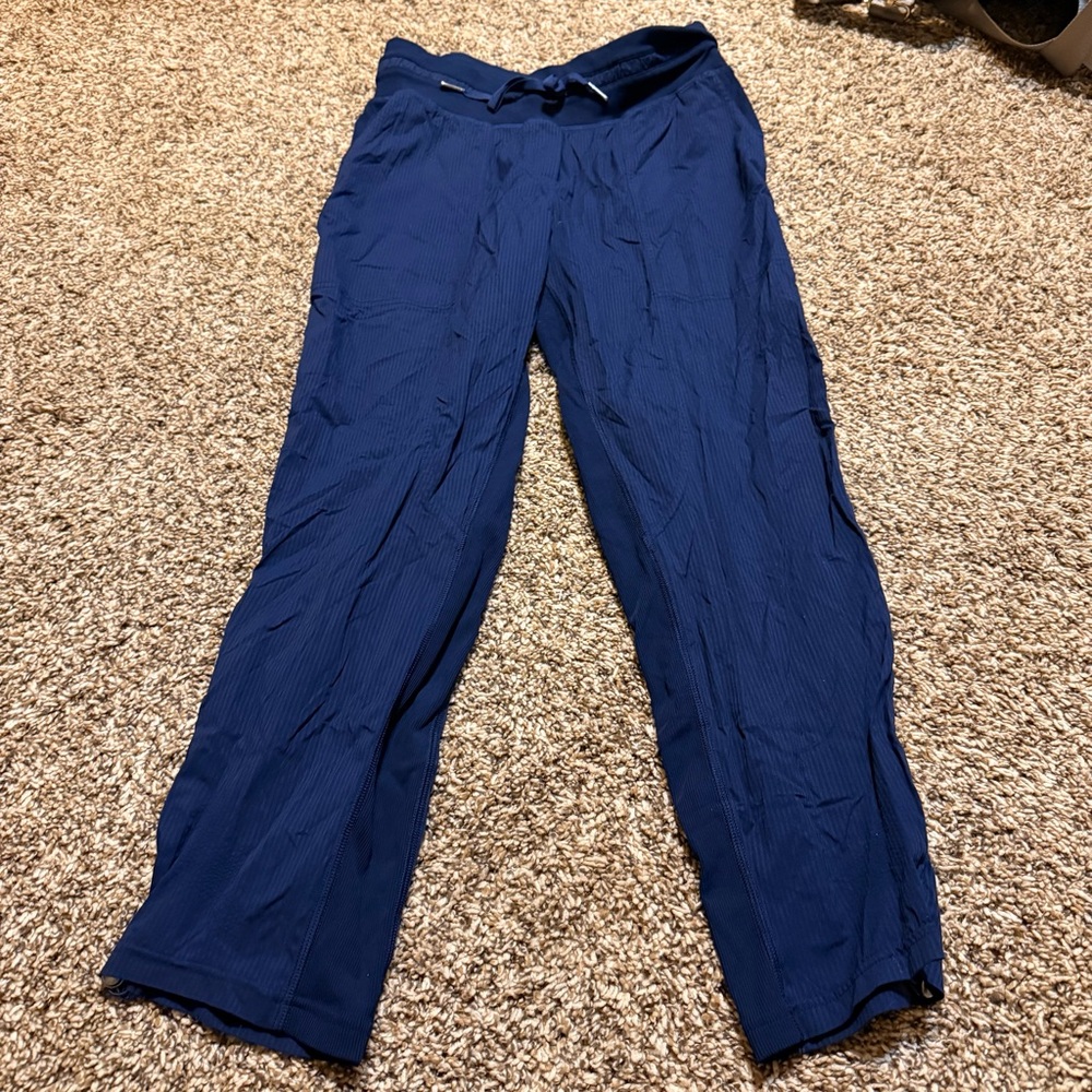 Lululemon dance studio joggers size 6
